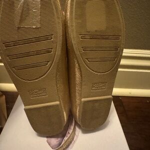 Girls/children size 2 gold dress shoes